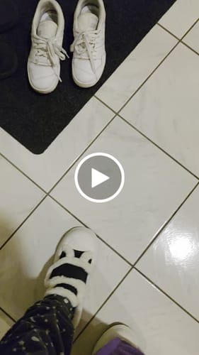 Customer video review of Leora Black