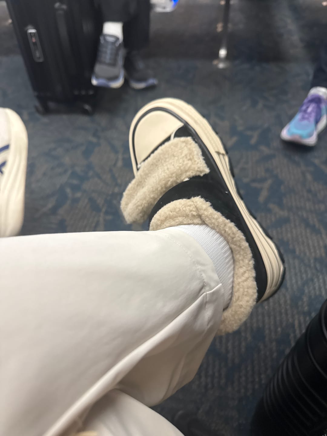 Customer photo review of Glissane Black