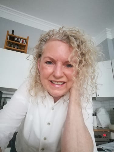 Customer photo review of 15% Ylang Ylang & Patchouli Haarseife (Beruhigend & Tiefenpflegend)