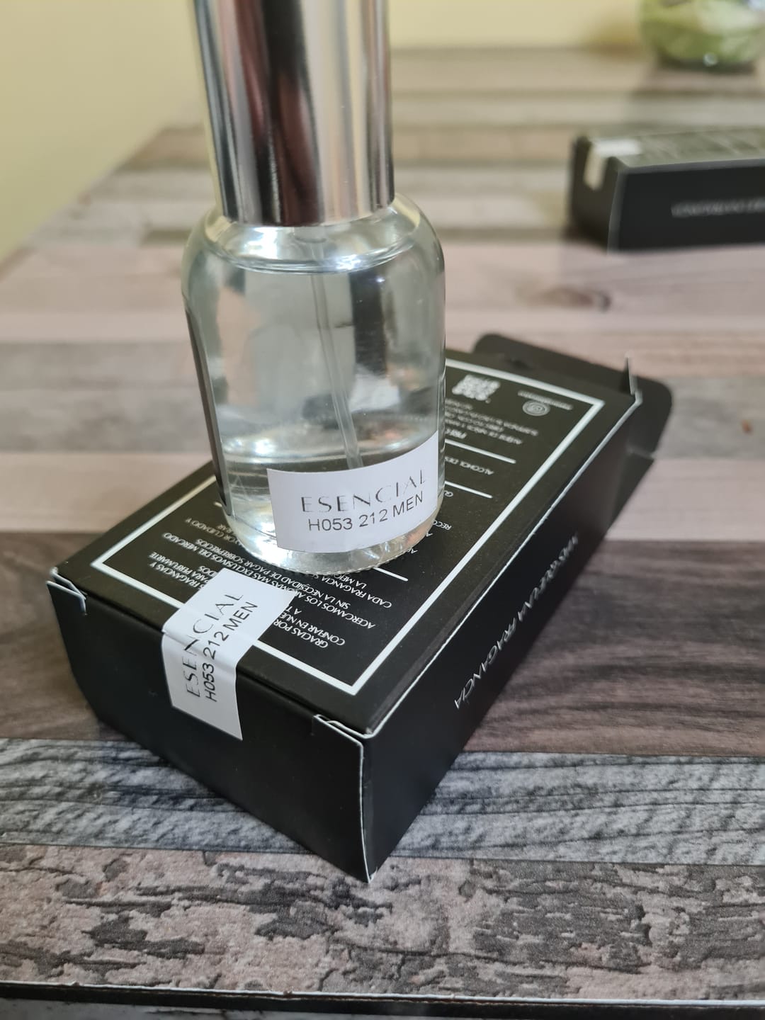 Customer photo review of H053 Inspirado en: 212 Men - Carolina Herrera