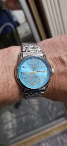Customer photo review of OLEVS - Magnate