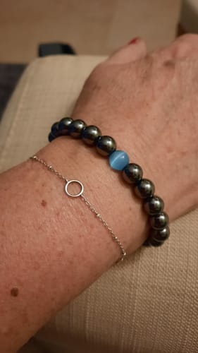 Customer photo review of »Körperliebe« Blockadenlöser aus Hämatit-Perlen und blauer Opalperle inkl. abgebrochener Stern