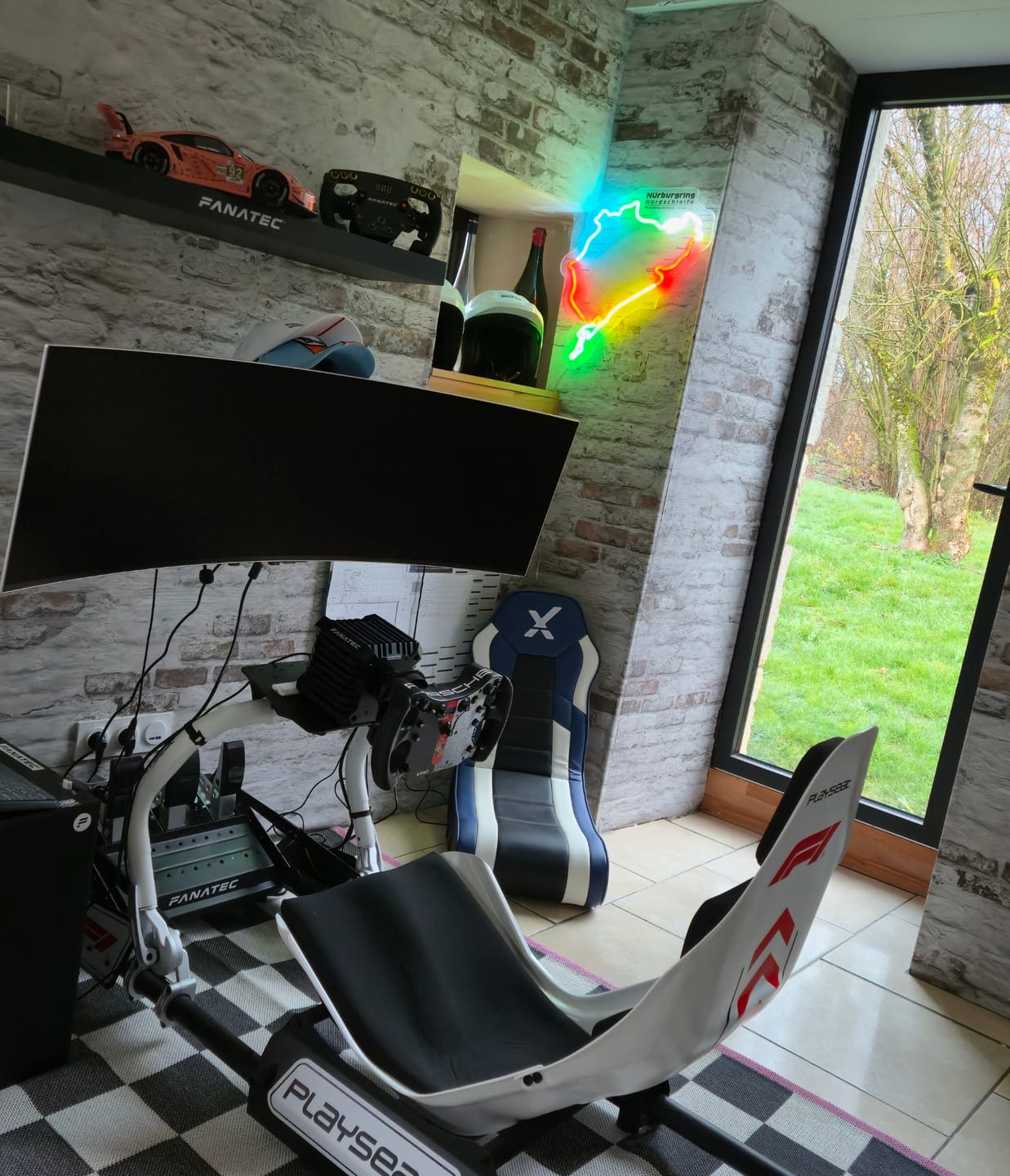Customer photo review of Nürburgring Nordschleife Circuit de course néon