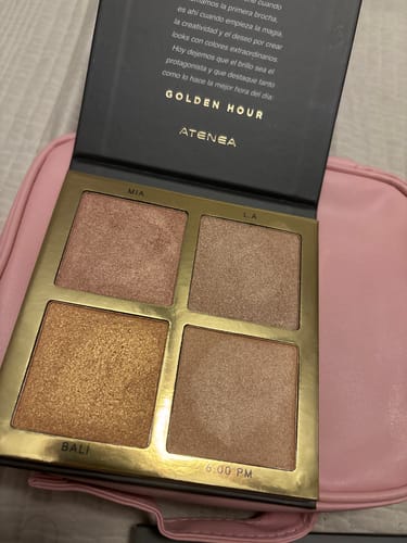 Customer photo review of PALETA DE ILUMINADORES | GOLDEN HOUR