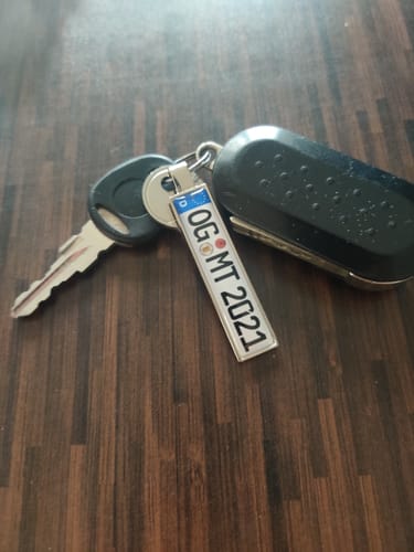 Customer photo review of Kennzeichen Schlüsselanhänger Mini Nummernschild Metall