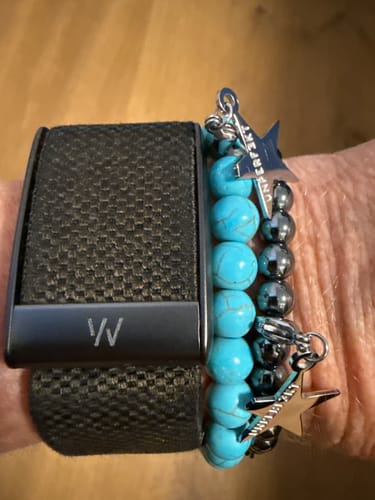 Customer photo review of »Rich B*tch« Türkis-Naturstein-Blockadenlöser inkl. abgebrochener Stern