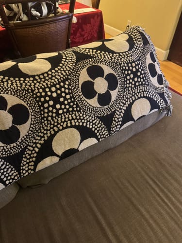 Customer photo review of Black and White Flower Woven Throw Blanket