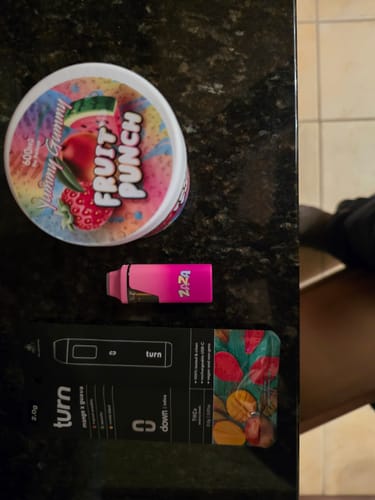 Customer photo review of 2G THCa Live Resin Candy Runtz - Hybrid