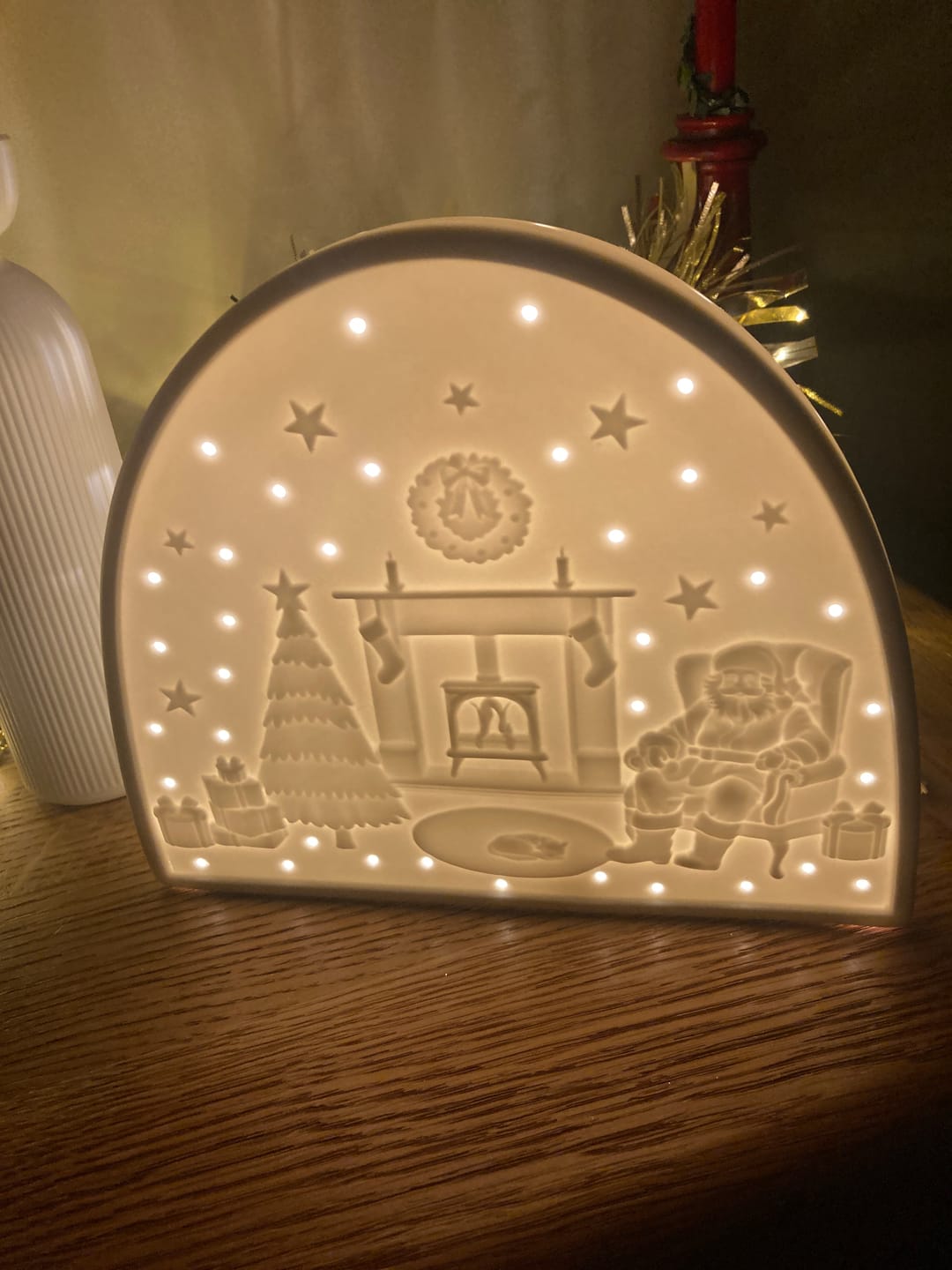 Customer photo review of Belleek Living Santa by the Fire Luminaire