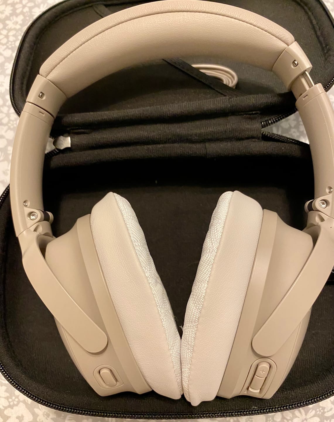 Customer photo review of Bose QuietComfort 45 Cooling Gel Earpads - WC FreeZe QC45