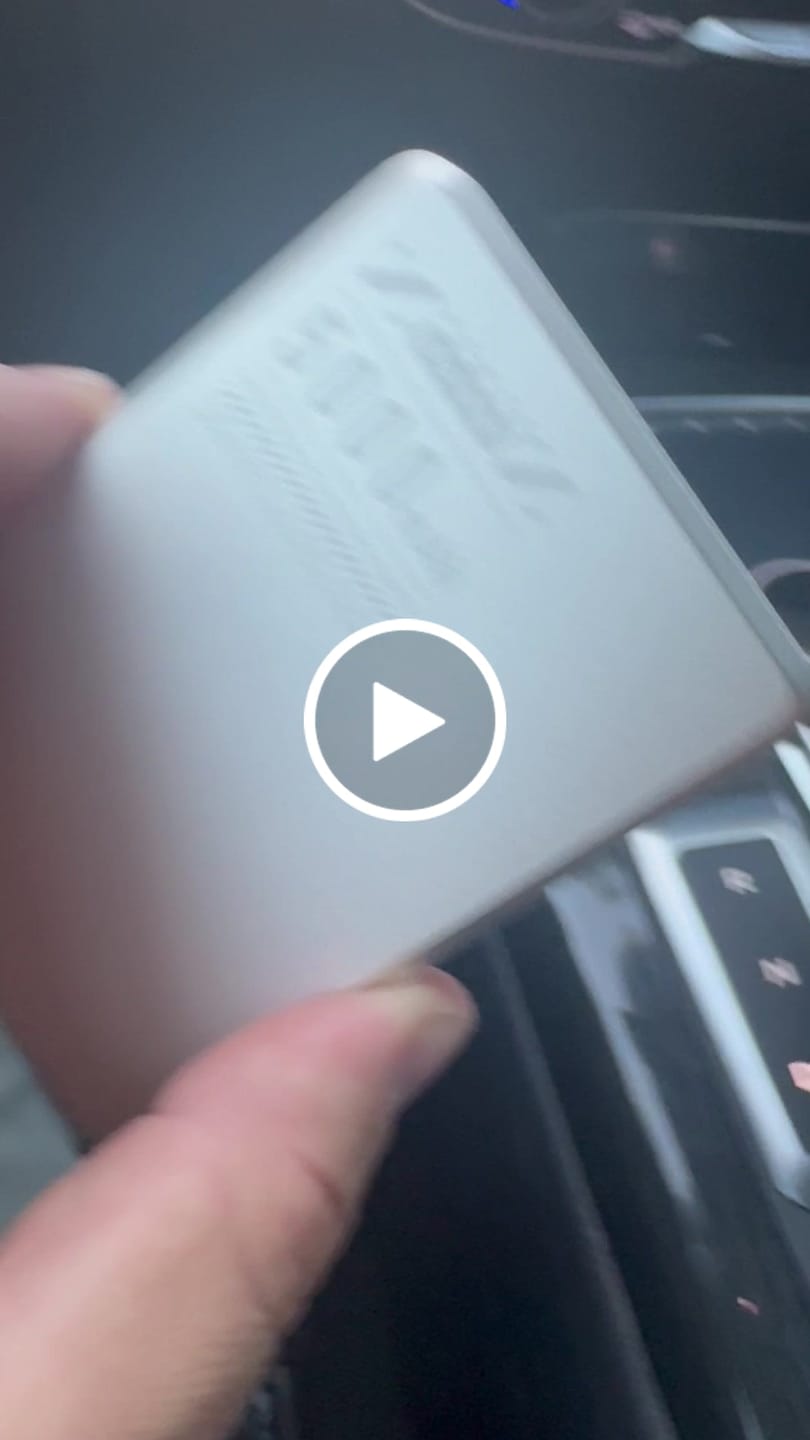 Customer video review of MagBank Slim Qi2