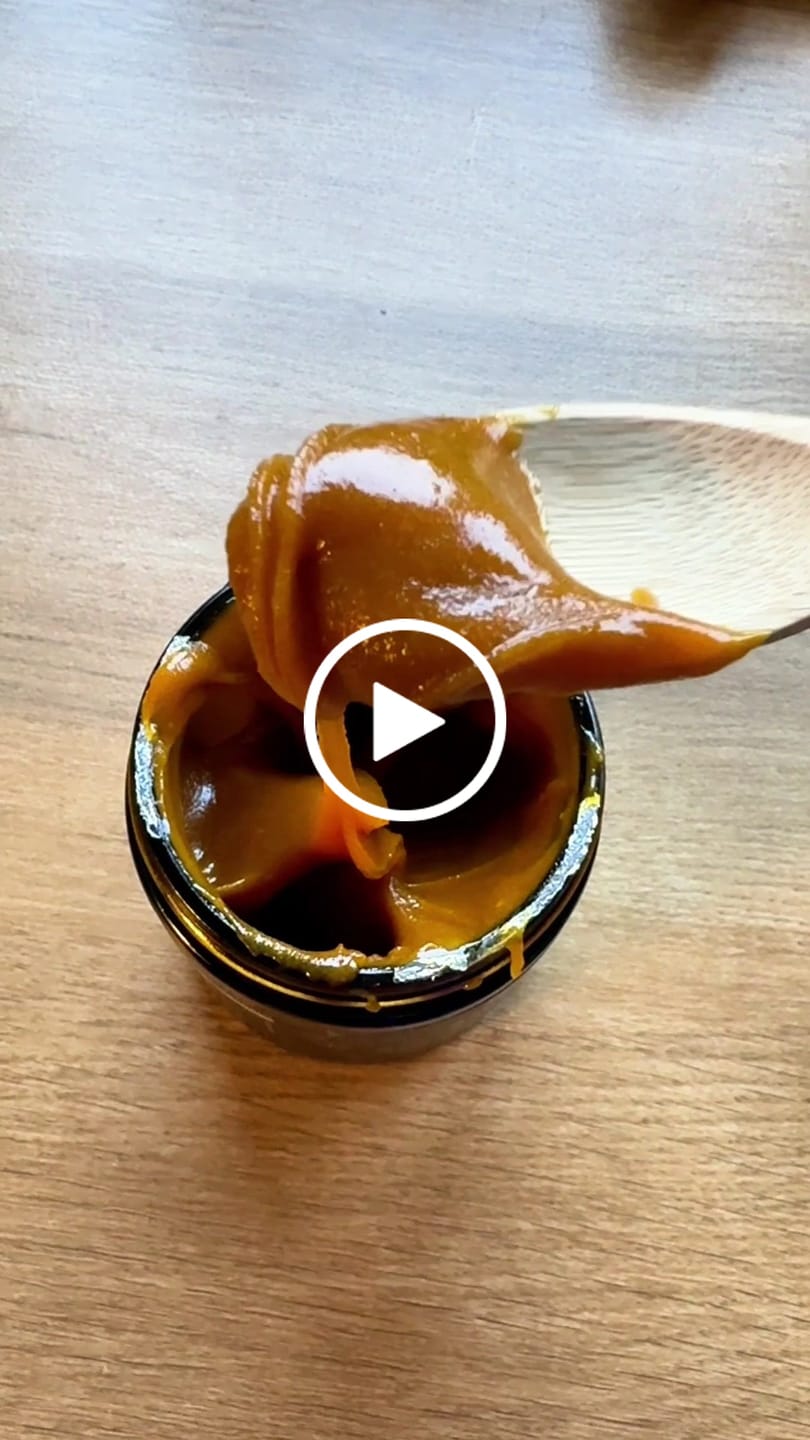 Customer video review of Super Manuka mit Schwarzkümmelöl