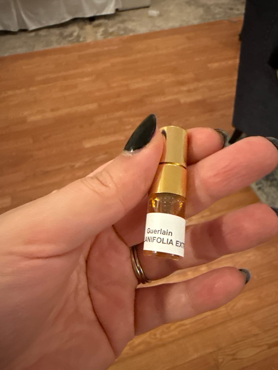 Customer photo review of Guerlain - Vanilla Planifolia Extrait 21