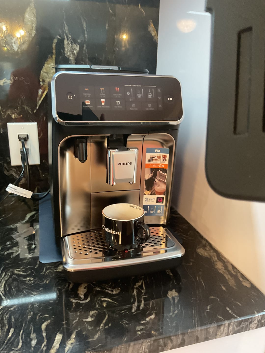 Customer photo review of Philips - Series 3300 LatteGo (SilentBrew) EP3347/90