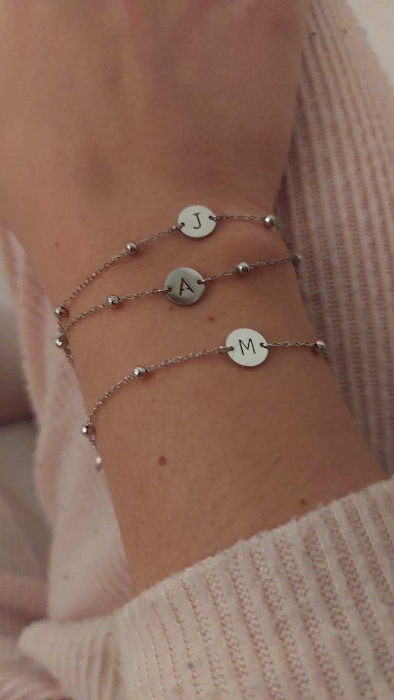 Customer photo review of Pulsera Círculo Inicial