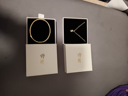 Customer photo review of Simple Letter Kette 14K VERGOLDET