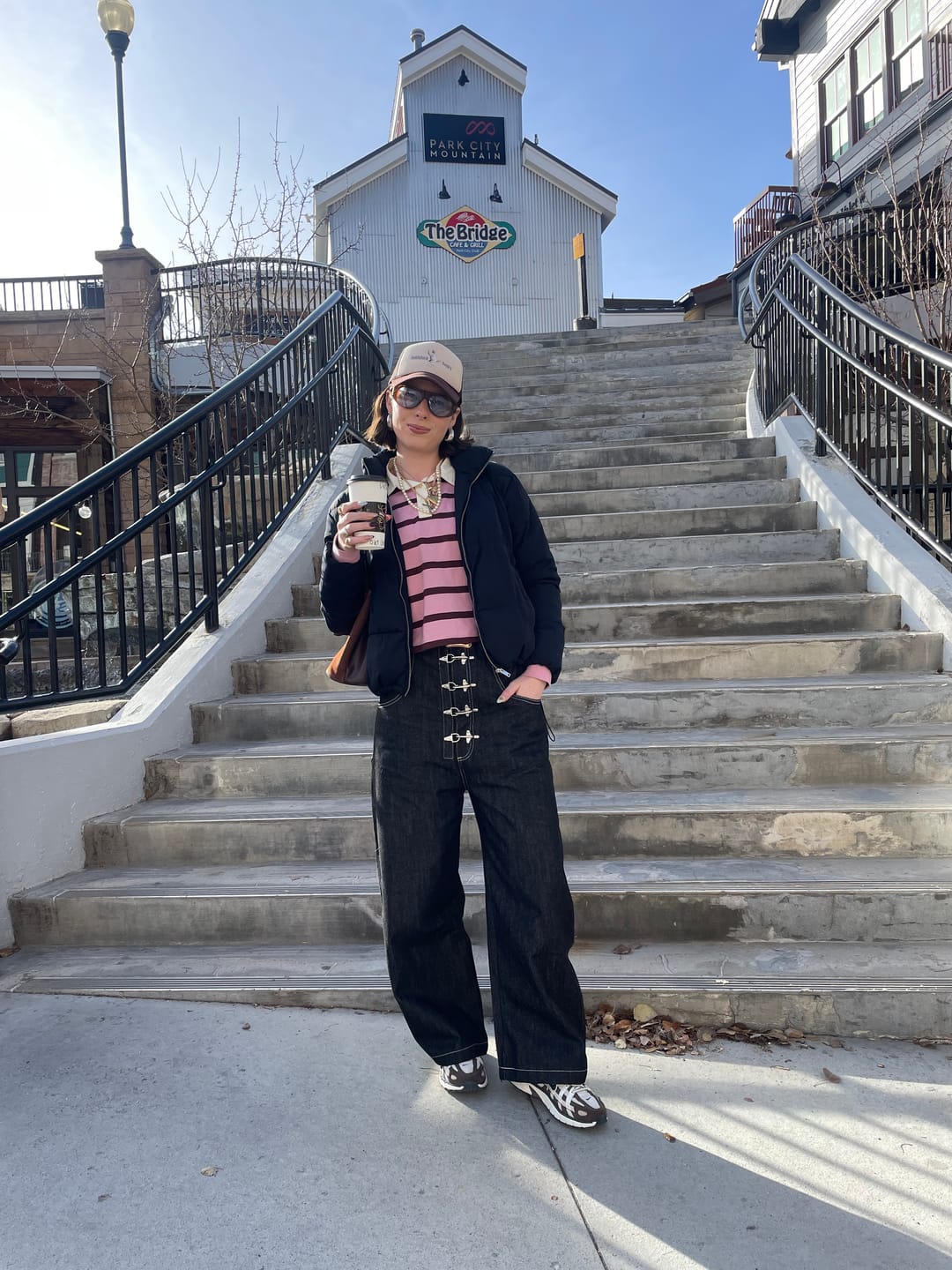 Customer photo review of Aelfric Eden Metal Button Raw Baggy Barrel Jeans