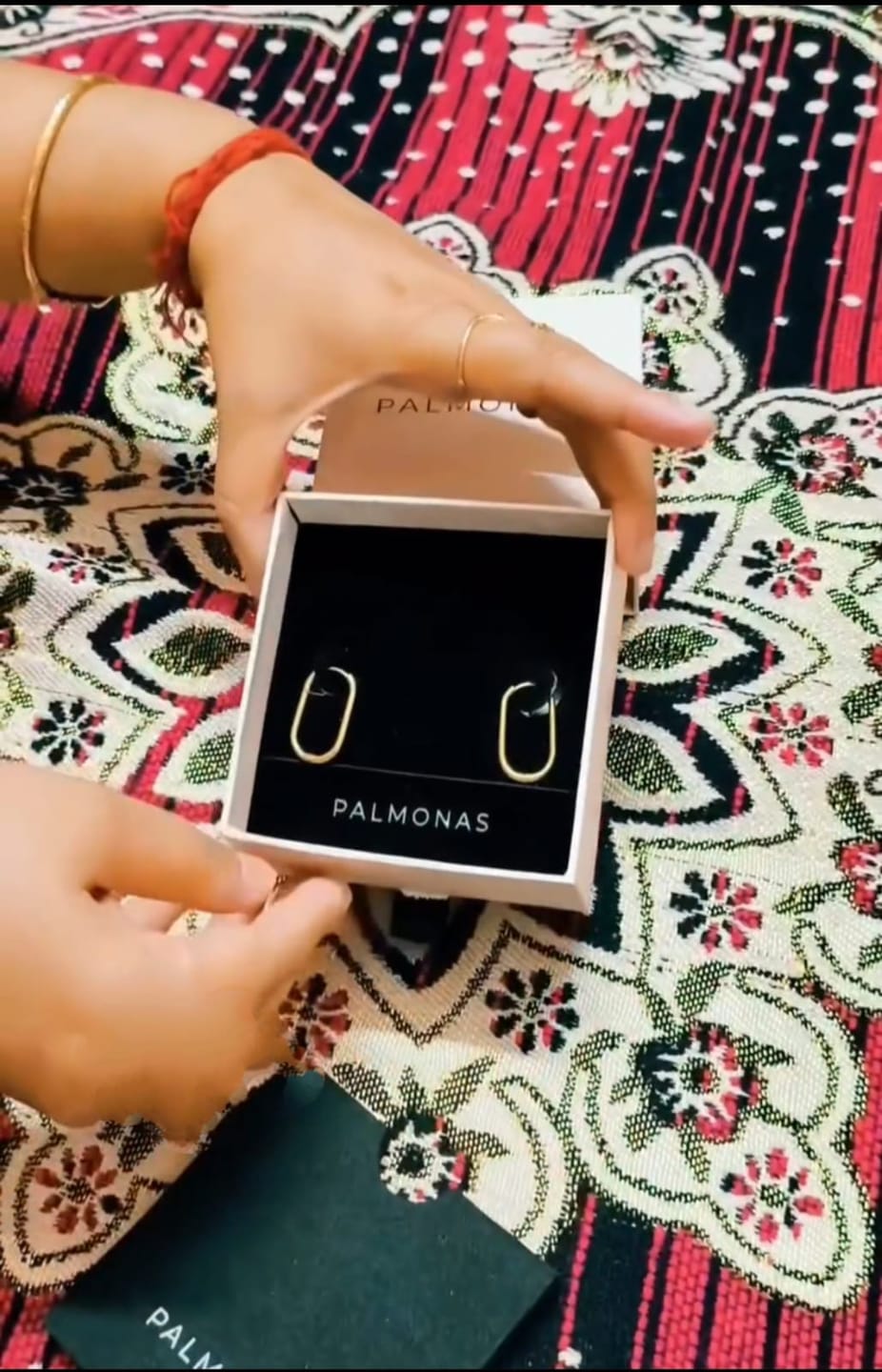 Customer photo review of Plain Oval Hoop Earrings