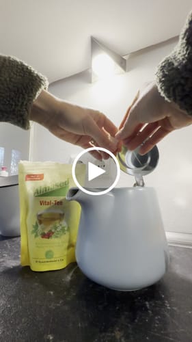 Customer video review of Almased Vital-Tee
