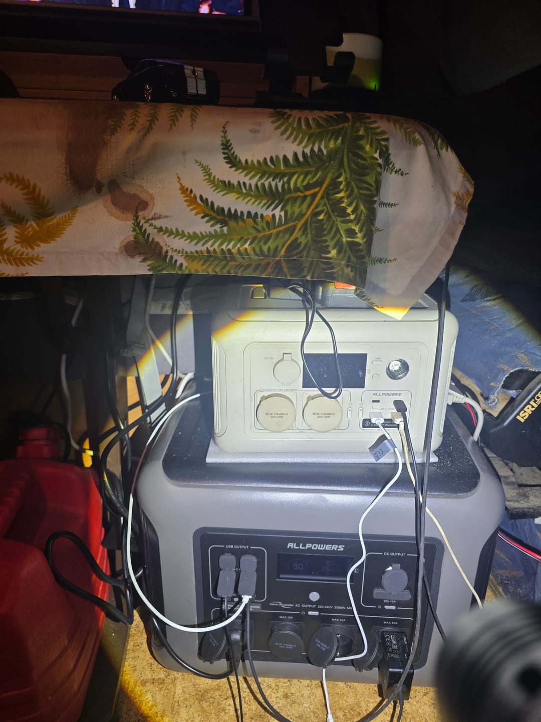 Customer photo review of ALLPOWERS R2500 Station électrique portable 2500W 2016Wh