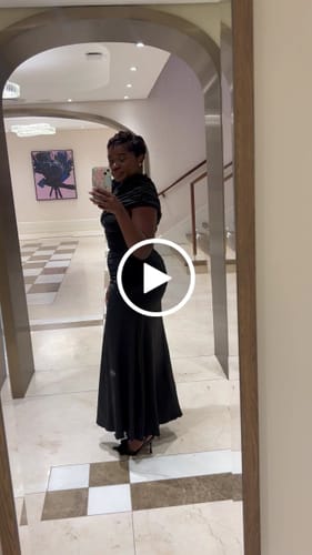 Customer video review of Sexy Bandage Ruched Short Sleeve Long Cocktail Dress