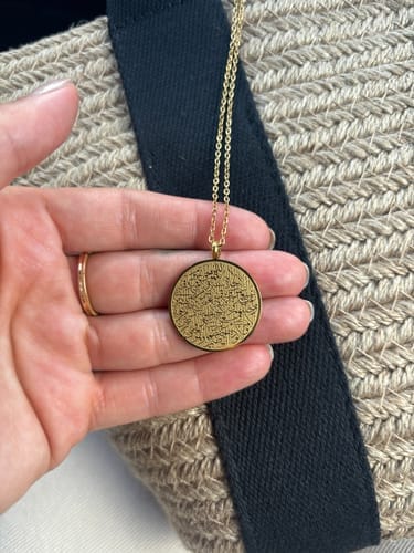 Customer photo review of Ayatul Kursi Token Halskette