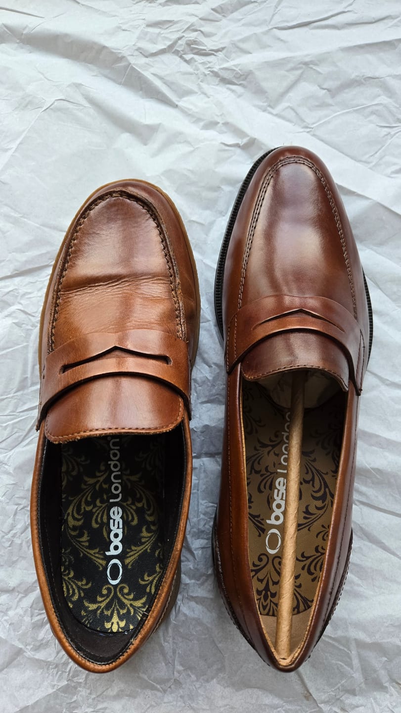 Customer photo review of Kennedy Washed Loafers Tan