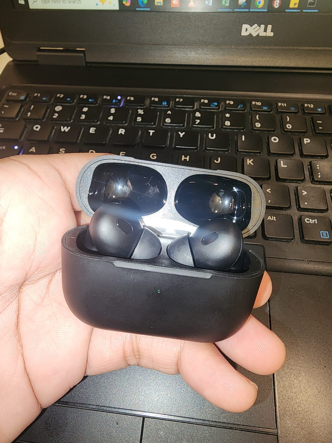 Customer photo review of LOT Earbuds - Random Color