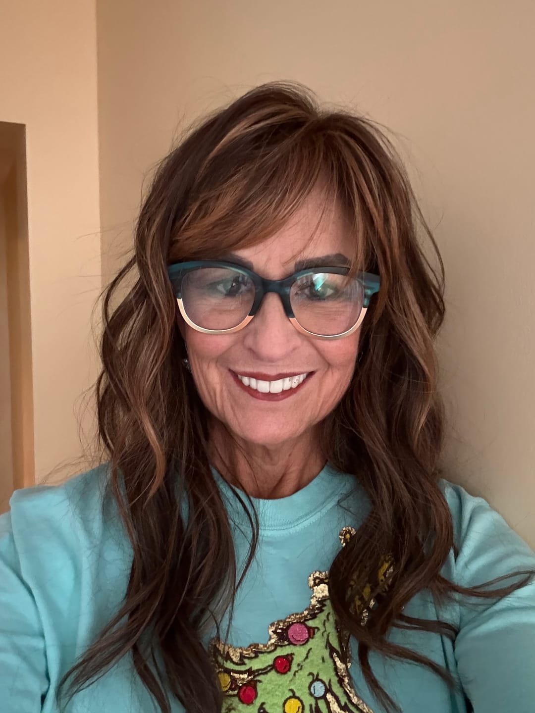 Customer photo review of BEAUTY SHAKER - Chocolate Cedar