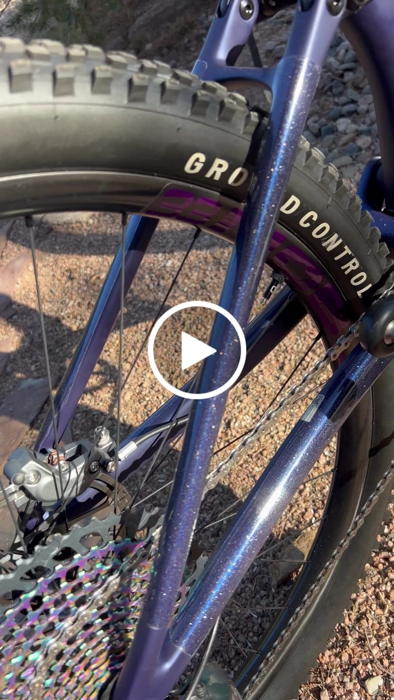 Customer video review of Sparkle Shift Frame Keeper