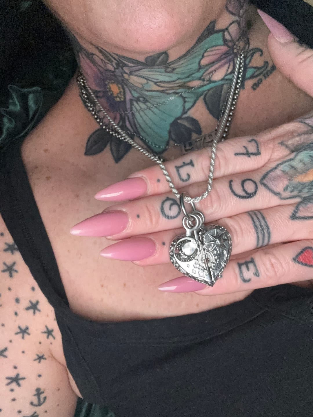 Customer photo review of 2.5MM STERLING SILVER ROPE CHAIN