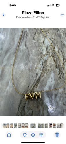 Customer photo review of Personaliza Tu Collar Con Inicial Mini Bubble Dorado