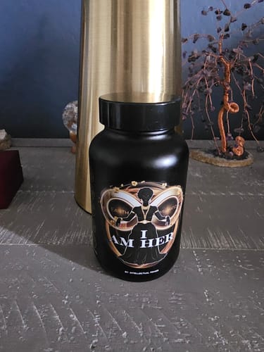 Customer photo review of I Am Her - Earth Melanated