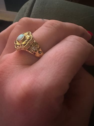 Customer photo review of In Bloom Flower Ring Gold