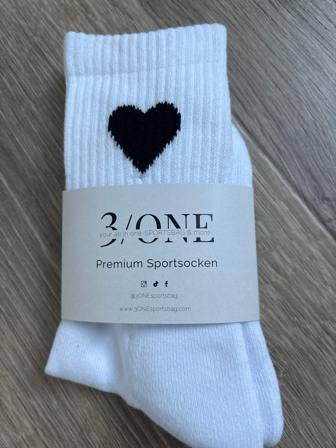 Customer photo review of Socken weiß Herz