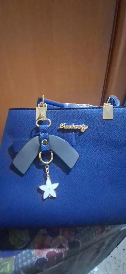 Customer photo review of Charm Chic Bag – Elegant, Speels & Altijd Vrouwelijk