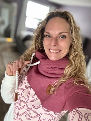 Customer photo review of Selene Wine Mix Hoodie