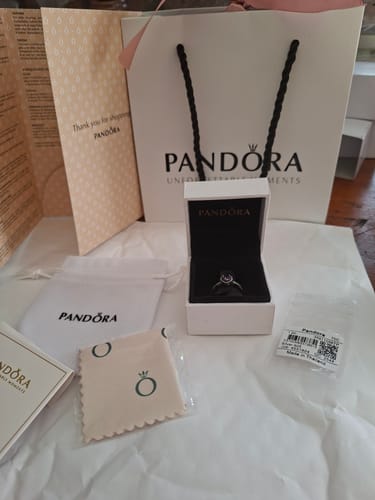 Customer photo review of ANILLO PANDORA CORAZON ELEVADO MORADO + KIT DE REGALO