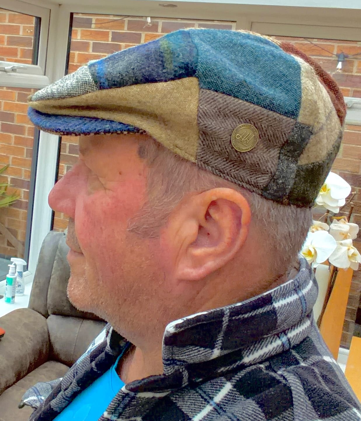 Customer photo review of Hanna Hats Pin