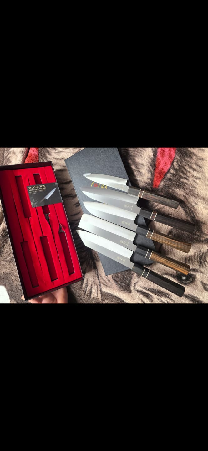 Customer photo review of 5‑Piece VG-10 Ultimate Home Cook Bundle | Japanese Knife Set (Gyuto, Nakiri, Petty, Santoku, Bunka)