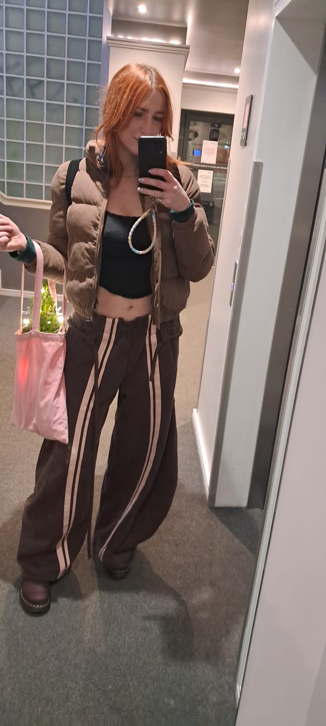Customer photo review of Aelfric Eden Stripe Super Baggy Barrel Sweatpants