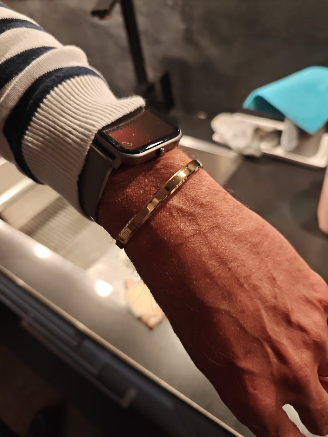 Customer photo review of Classic Unisize Cuff
