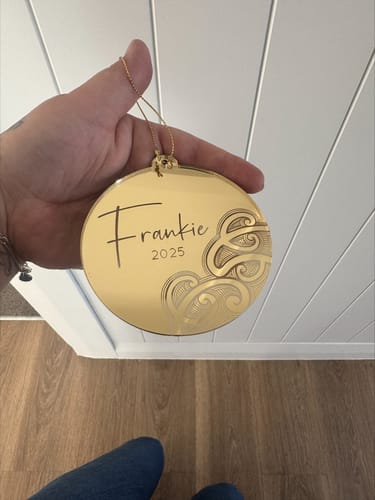 Customer photo review of Aotearoa Kirihimete Bauble
