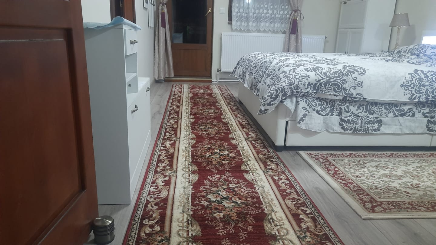 Customer photo review of Traversa Lotos, rosu, latime 80 cm (surfilata)