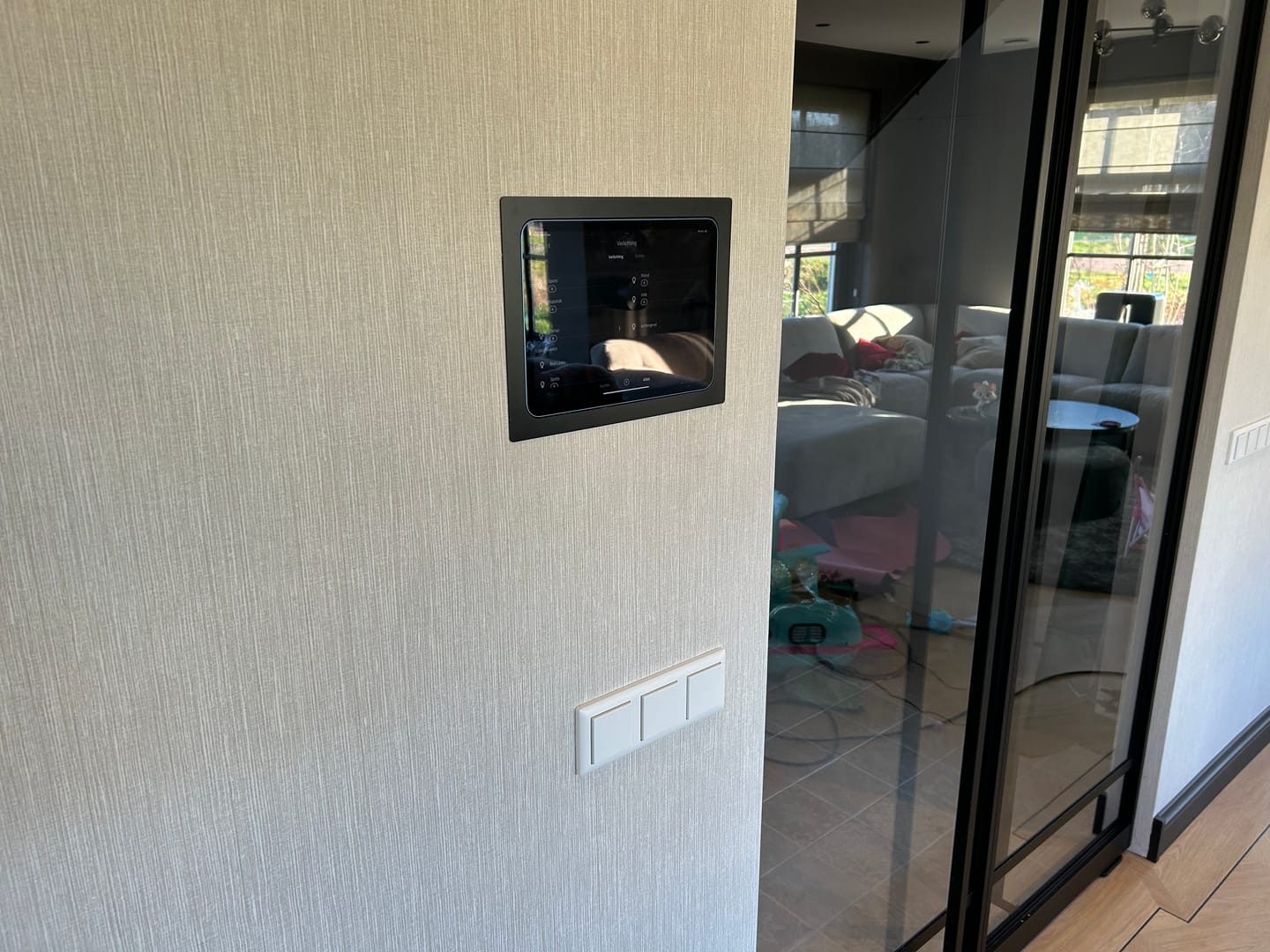 Customer photo review of SimpliDock® for iPad® 10|11 (A16) 11”