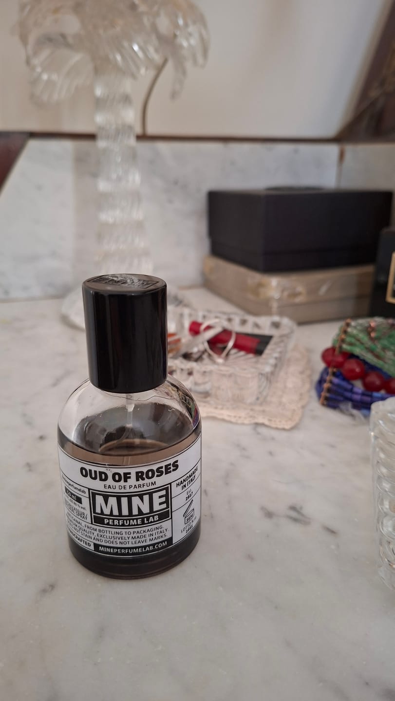 Customer photo review of OUD OF ROSES