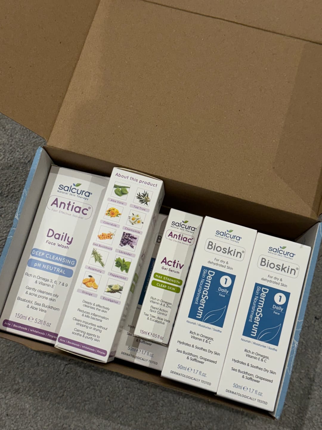 Customer photo review of Antiac Acne Rescue Pack