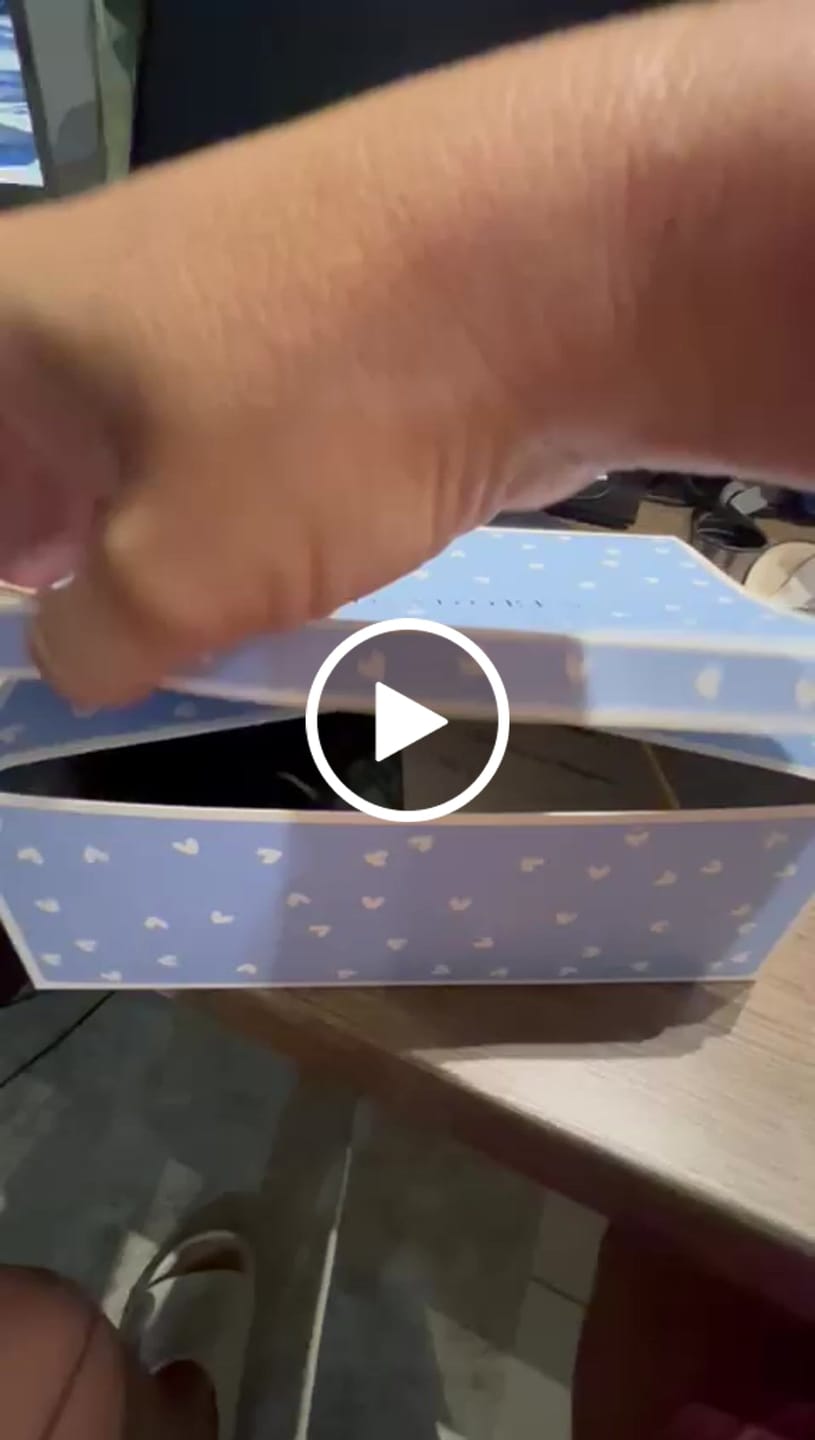 Customer video review of Balaca - Little Jenny Velvet