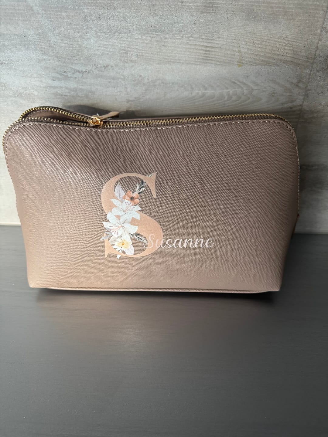 Customer photo review of Deine Initiale - Individuelle PU Kosmetiktasche