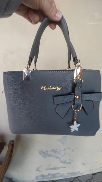 Customer photo review of Charm Chic Bag – Elegant, Speels & Altijd Vrouwelijk